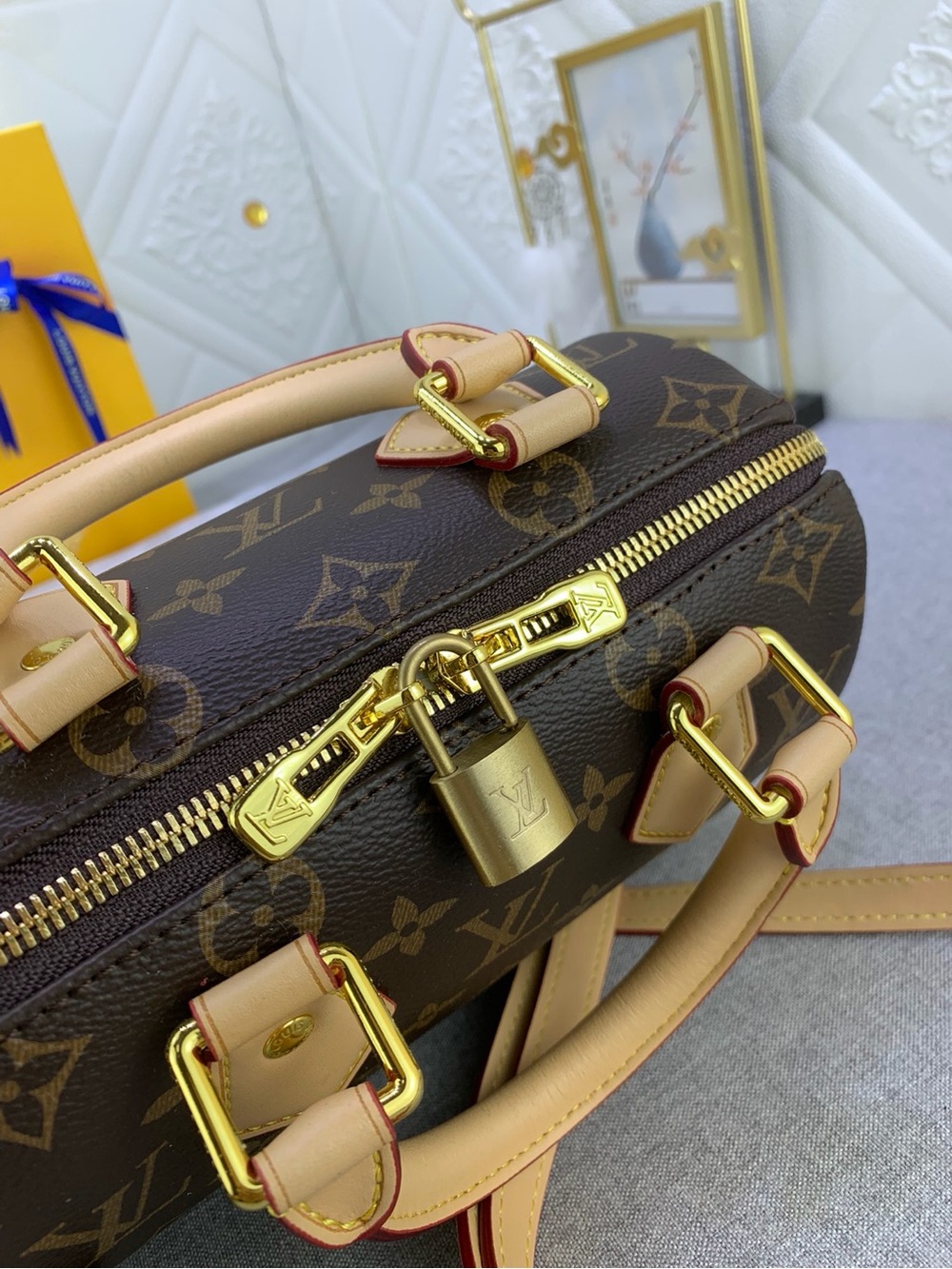 Luxury Brand Monogram Mini Speedy with Natural Trim - Picture 4 of 9